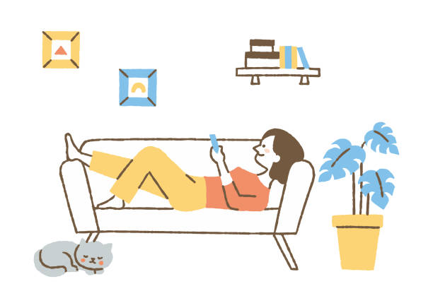 소파에 누워 smartphone_color를 바라보는 여자 - book sofa women bookshelf stock illustrations