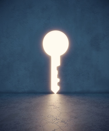 Glowing light from the key shaped hole on the wall, symbolizing big ideas, innovation, solution concepts. (3d render)