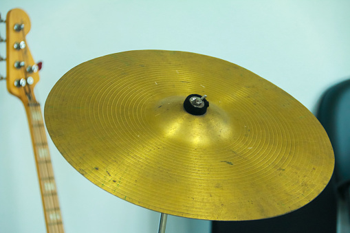 Drum cymbal