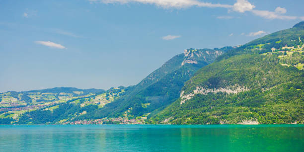 インターラーケン。スイス。ブリエンツ湖。ラウターブルンネン。山の風景。ベルン州 - brienz interlaken switzerland rural scene ストックフォトと画像