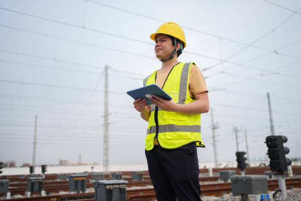 Trainno Engineer 500+ High Speed Rail Engineer Stock Photos, Pictures & Royalty-Free ...
