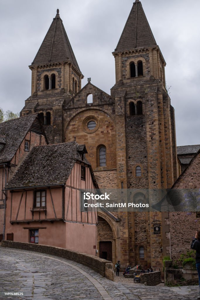 View of the village of Conques famous for its abbey showcasing Pierre Soulages's stained glass Antique Stock Photo