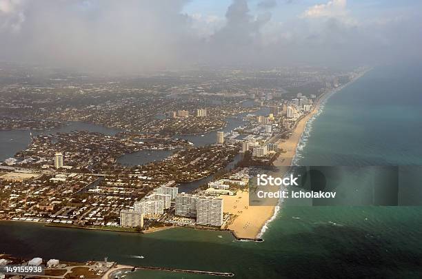 Fort Lauderdale Beach — стоковые фотографии и другие картинки Береговая линия - Береговая линия, Большой город, В воздухе