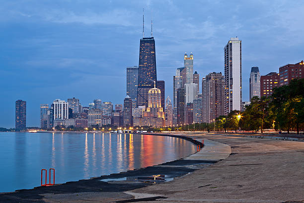 Chicago Skyline. Image of the Chicago downtown lakefront at twilight.  lake shore drive chicago stock pictures, royalty-free photos & images