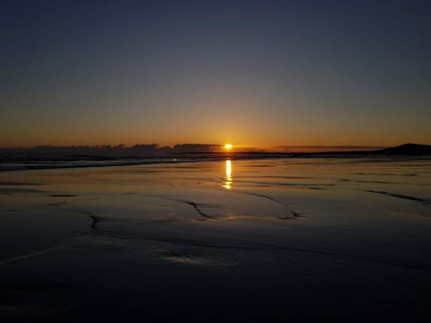 istock Sunset at low tide. Vilar beach (Ribeira, A Coruña) Spain 1491686555
