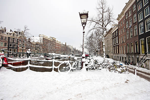 istock Snowy Amsterdam in the Netherlands 149170919