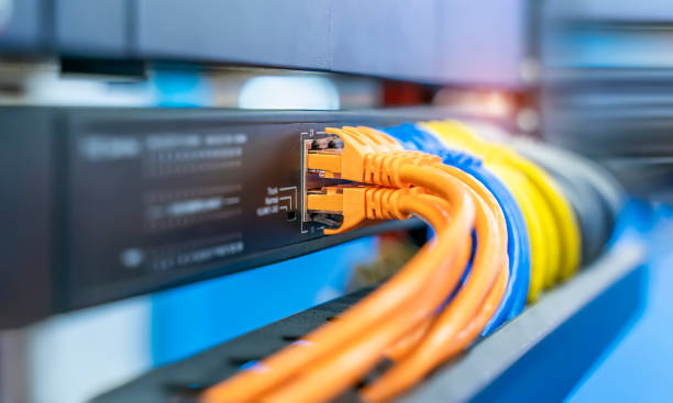 Cable From Modem To Computer 410+ Modem Computer Network Digital Subscriber Line Network Server ...