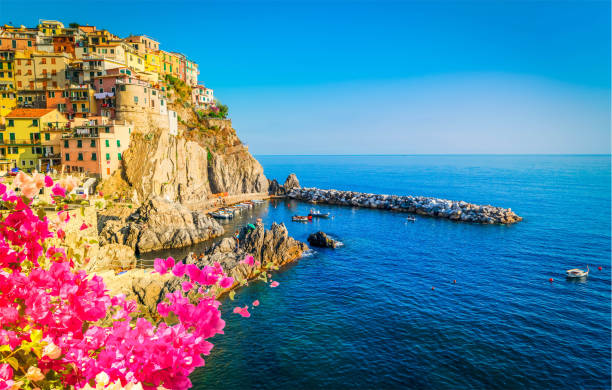 istock Cinque Terre, Italy 1491882943