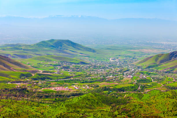 istock Mountain landscape between Samarkand and Shahrisabz 1492030147