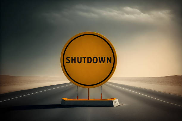 istock Government shutdown - road sign concept 1492055264
