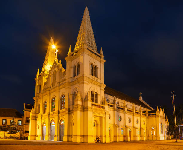 istock Santa Cruz Basilica in Cochin 1492080324