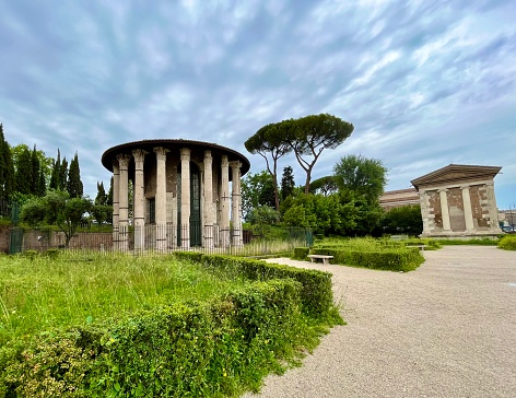 Tempio di Ercole Vincitore, Rome
