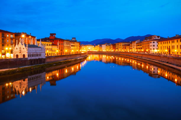 istock Colorful houses, Arno river waterfront 1492085776