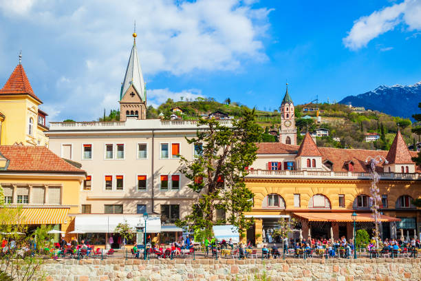 meran oder meran, südtirol - merano stock-fotos und bilder