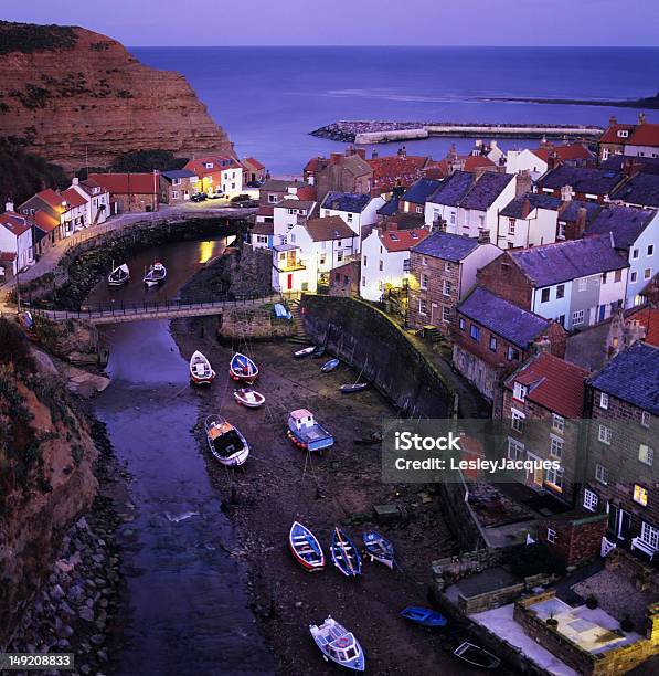 Staithes North Yorkshire Stock Photo - Download Image Now - England, English Culture, Fishing Village