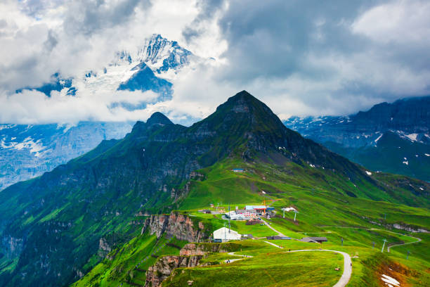 Lauterbrunnen valley, Bernese Oberland, Switzerland Lauterbrunnen valley panoramic view, Bernese Oberland near Interlaken city in Switzerland Grindlewald stock pictures, royalty-free photos & images