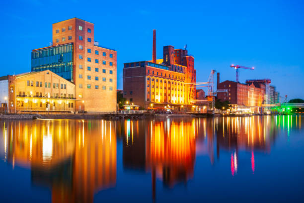 istock Innenhafen harbor district in Duisburg 1492100524