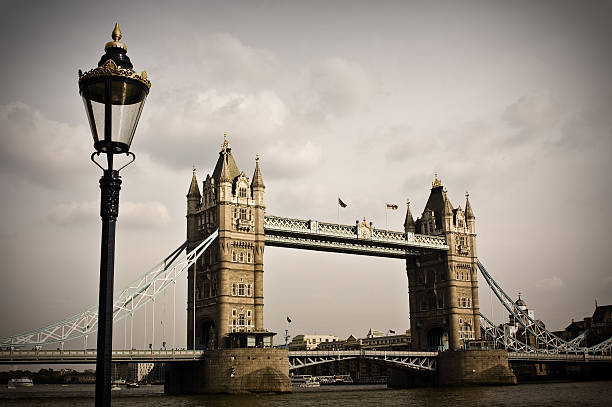 Tower bridge stary widok – zdjęcie