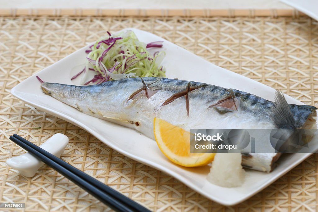 Preparada y delicioso sushi tunny - Foto de stock de Aislado libre de derechos