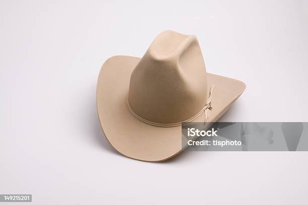 Foto de Bege Stetson Chapéu De Cowboy e mais fotos de stock de Chapéu de Cowboy - Chapéu de Cowboy, Chapéu, Espaço para Texto