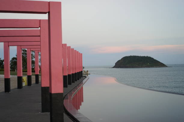 istock seaside pink building sea ​​view 1492167481