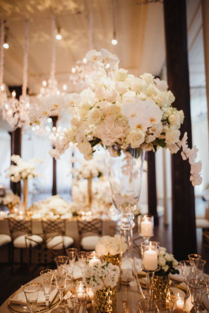 istock Elegant ballroom wedding with flowers 1492171726