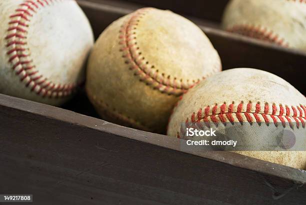 Old Pelotas 2 Foto de stock y más banco de imágenes de Anticuado - Anticuado, Artículos deportivos, Colección