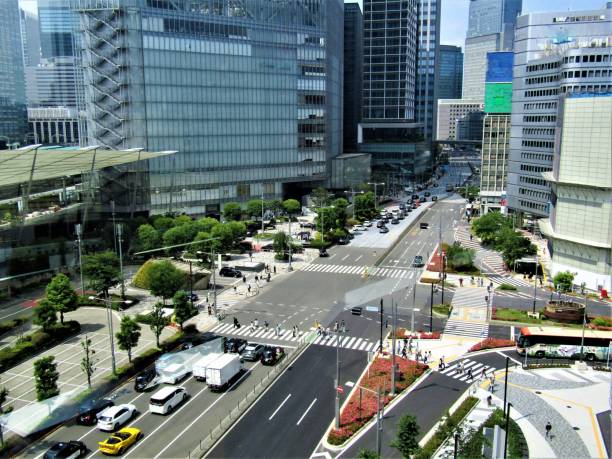 istock Squares and streets of Tokyo. 1492183907