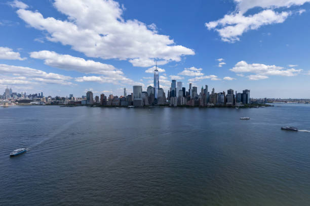 istock A boat is docked at the pier on Hudson river and Manhattan background 1492198743