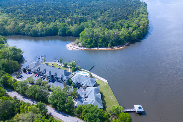 istock A view of the lake from above 1492200520