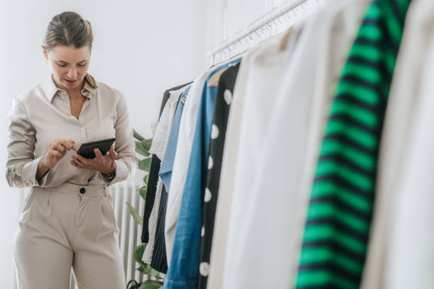istock Women working at a store 1492259029