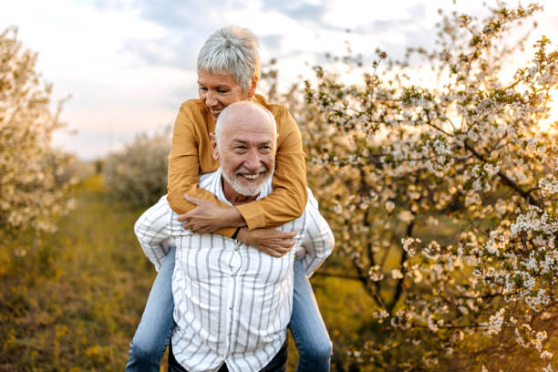 istock Carefree Piggyback Adventure 1492295537