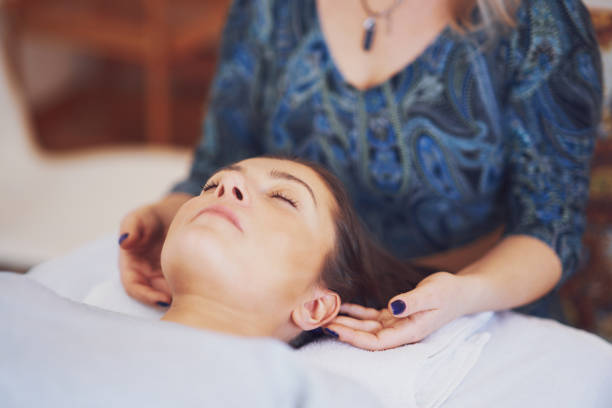 istock Picture of an treatment that involves gently touching 32 points on your head 1492305723