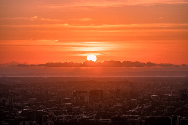 istock Sunrise in Brisbane 1492320050