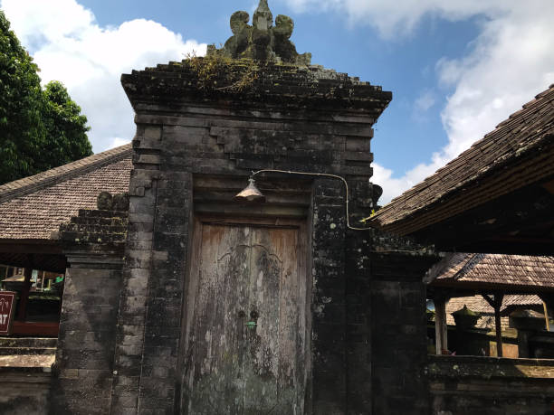 istock traditional gate in a traditional Balinese house 1492322438