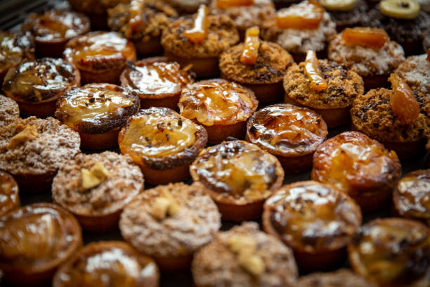 istock Nutty Flavored Baked Tarts 1492388605