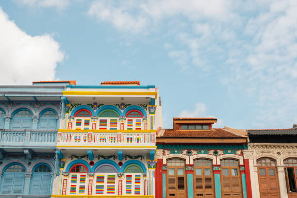 istock Little India district colorful building in Singapore 1492391991