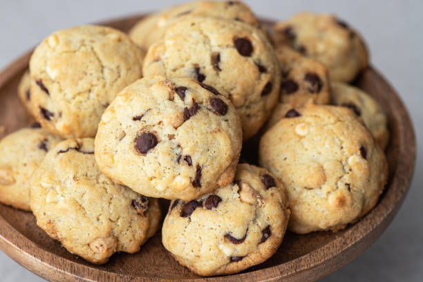 istock Plate with tasty chocolate chip cookies 1492392161