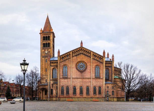 kościół piotra i pawła w poczdamie - winter city germany brandenburg zdjęcia i obrazy z banku zdjęć
