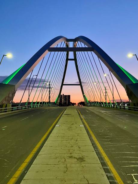 istock Center of Lowry Bridge at Sunset 1492470653