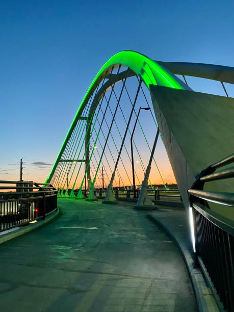 istock Northeast Minneapolis Lowry Bridge at Sunset 1492470676