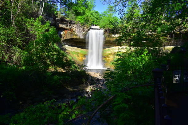 istock Minnehaha Waterfalls in Minneapolis, Minnesota 1492487920