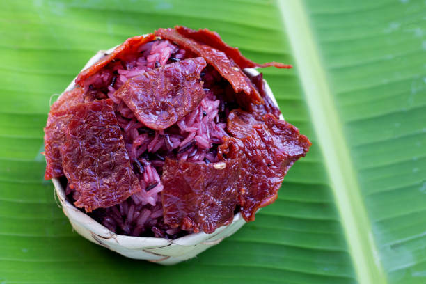 istock Black sticky rice with fried dried beef 1492526981