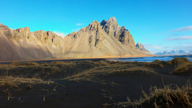 istock Beautiful vestrahorn mountains and hills 1492546241
