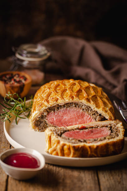 istock Perfect homemade Beef Wellington 1492575321