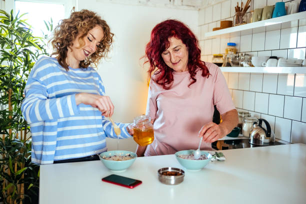 istock Mother and daughter in the kitchen 1492586846