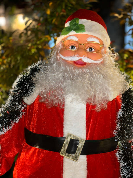 istock A happy santa clause mannequin image 1492637248