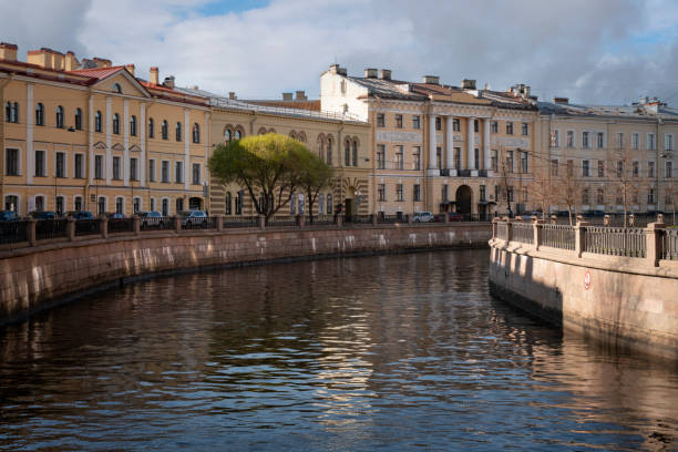 Embankment of the Griboyedov Canal on a sunny spring morning, Saint Petersburg, Russia Saint Petersburg, Russia, 04.30.2023: Embankment of the Griboyedov Canal on a sunny spring morning kanal stock pictures, royalty-free photos & images