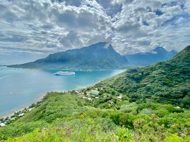 istock Paradise on earth, Moorea, French Polynesia 1492670954
