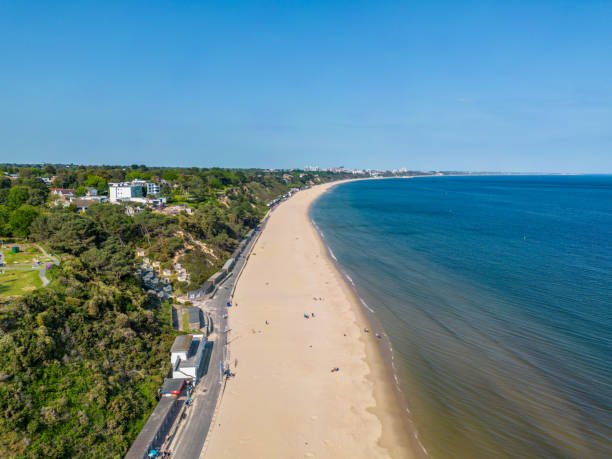 istock Miles of Bournemouth beach 1492715874
